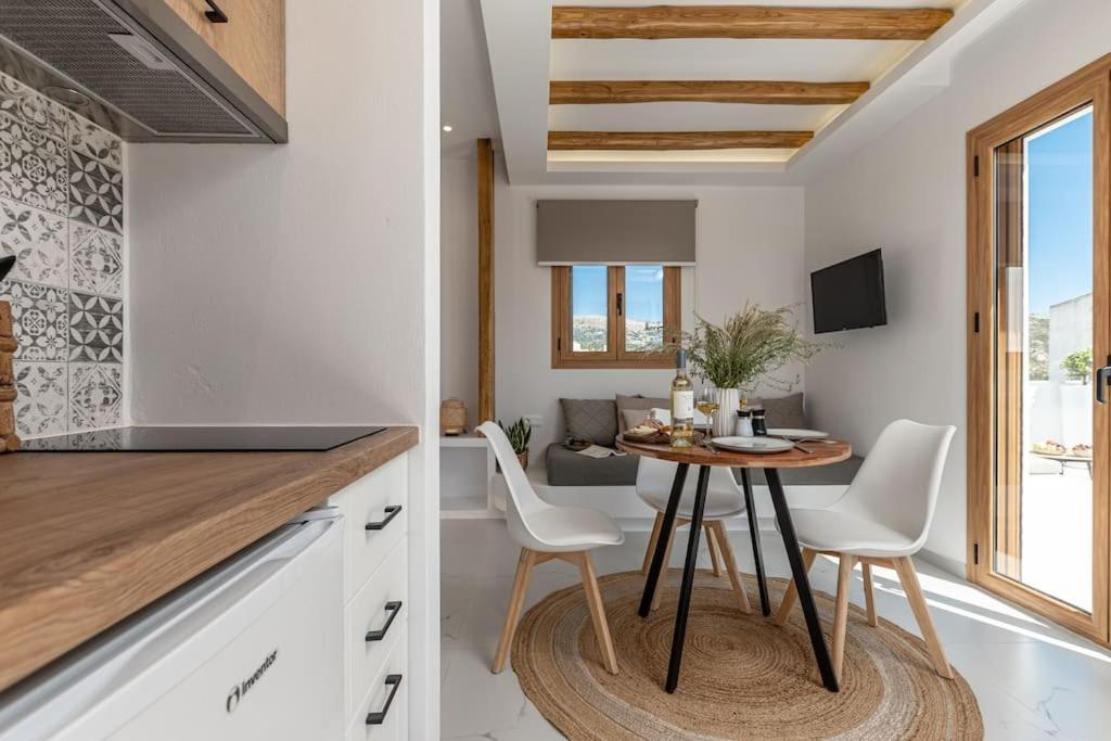 Saronada Apartmán *