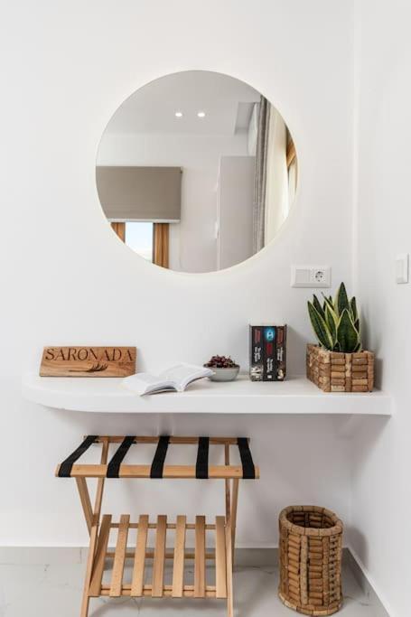 Apartment Saronada *